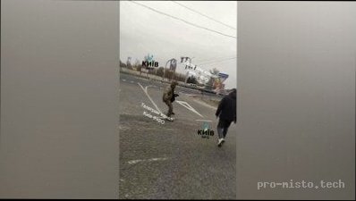 Інцидент на Київщині: працівник ТЦК дістав зброю