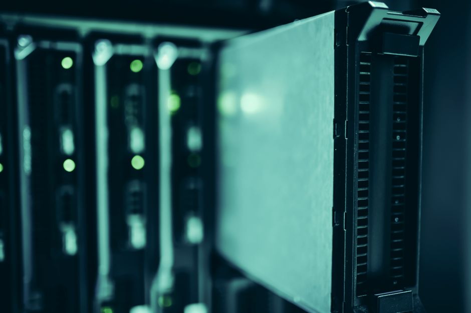 Атака РФ знищила дата-центр MiroHost: терміни відновлення