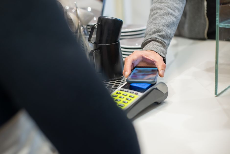 NFC-шахрайство: як крадуть гроші через смартфон