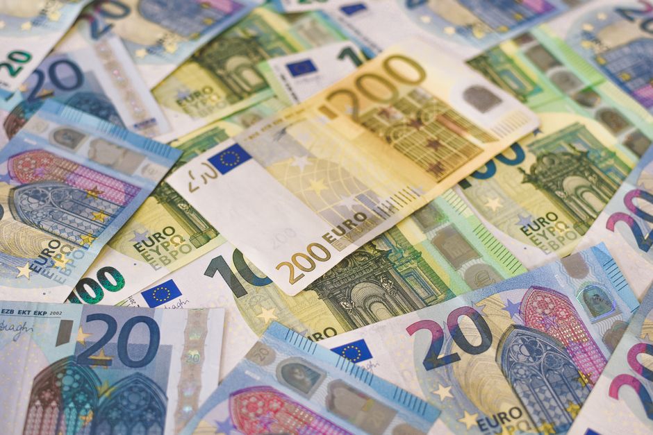 Соціальні виплати восени: нові ставки та умови